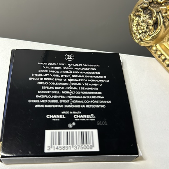 Chanel Double sided mirror - Picture 4 of 7
